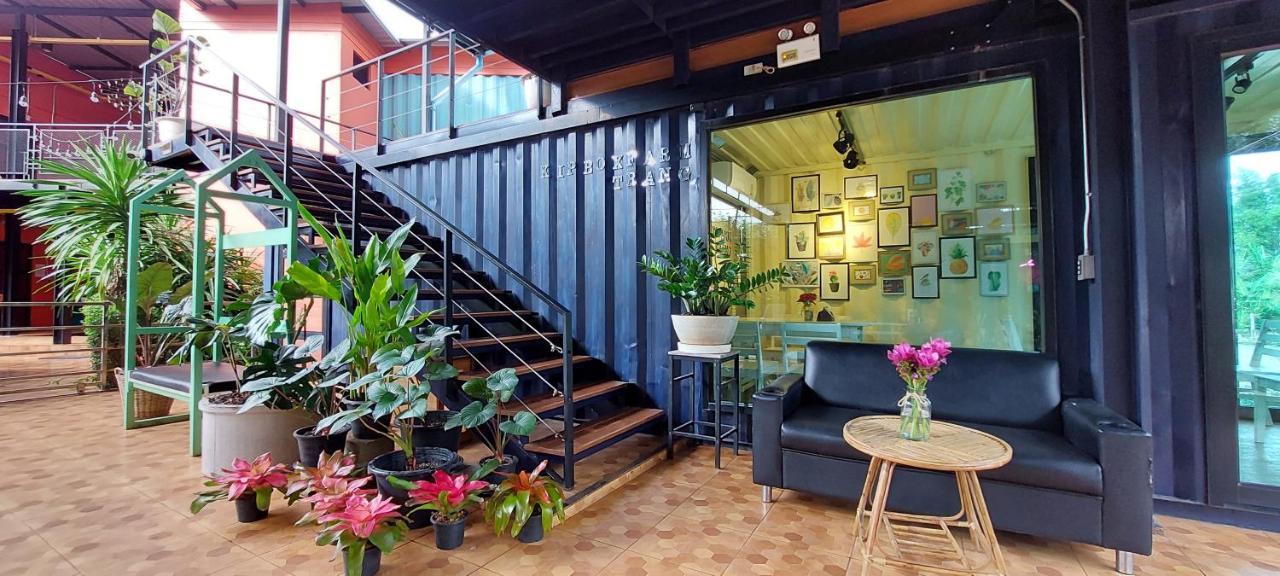 Kipbox Hotel Транг Екстериор снимка